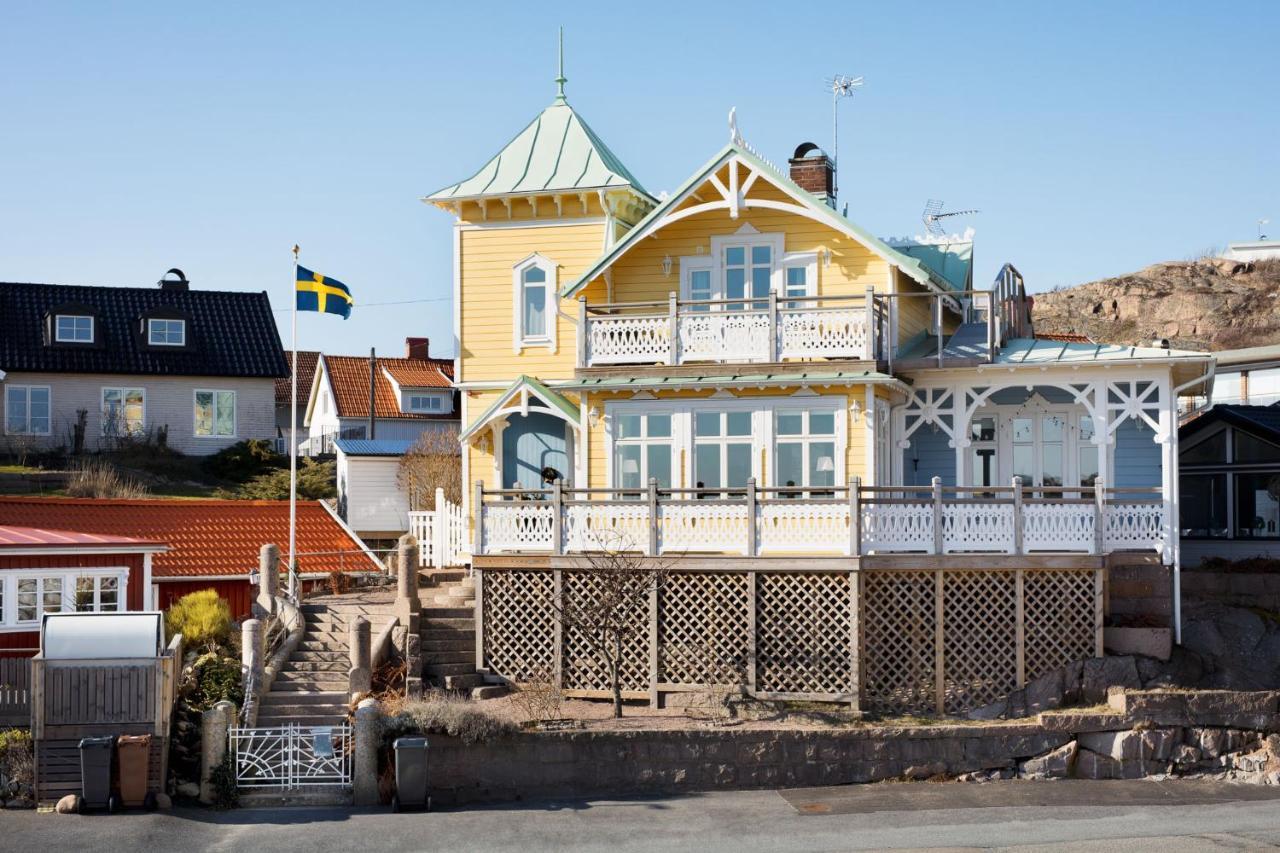 Strandflickornas Annex Gula Villan Lysekil Kültér fotó